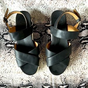 Dr. Scholl’s Strappy Wedges